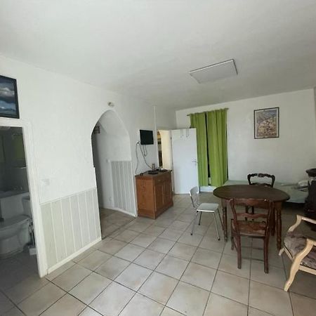 2 Pieces Calmes Vue Mer Brando Exterior foto